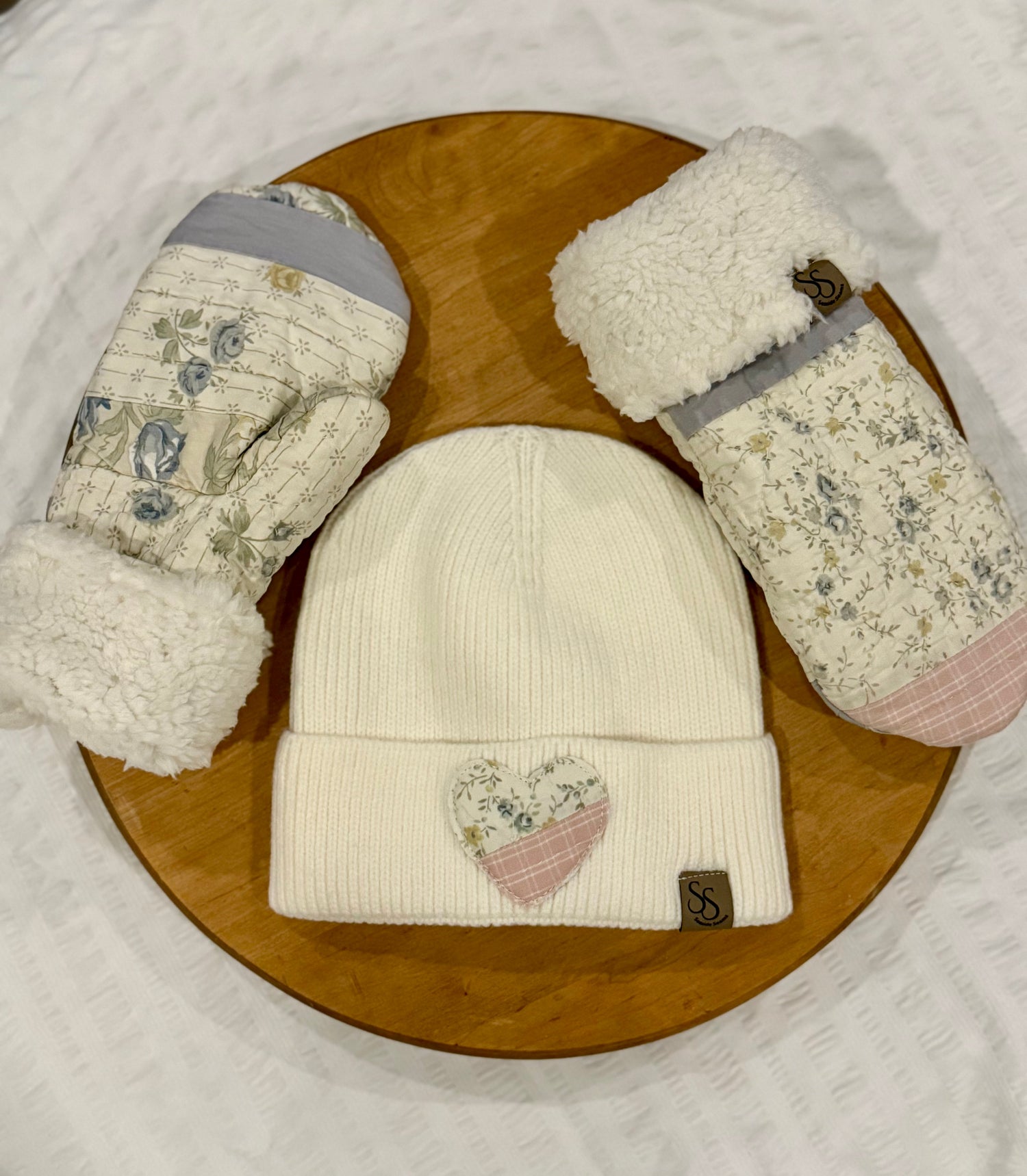 Holiday Gift Set – Quilted Mittens & Merino Wool Hat