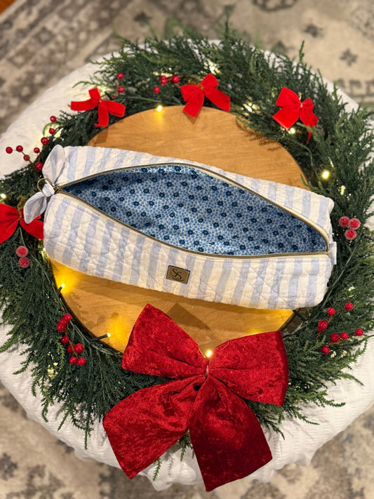 Hair Tools Trove - BLUE FLORAL INTERIOR (VERTICAL STRIPES)