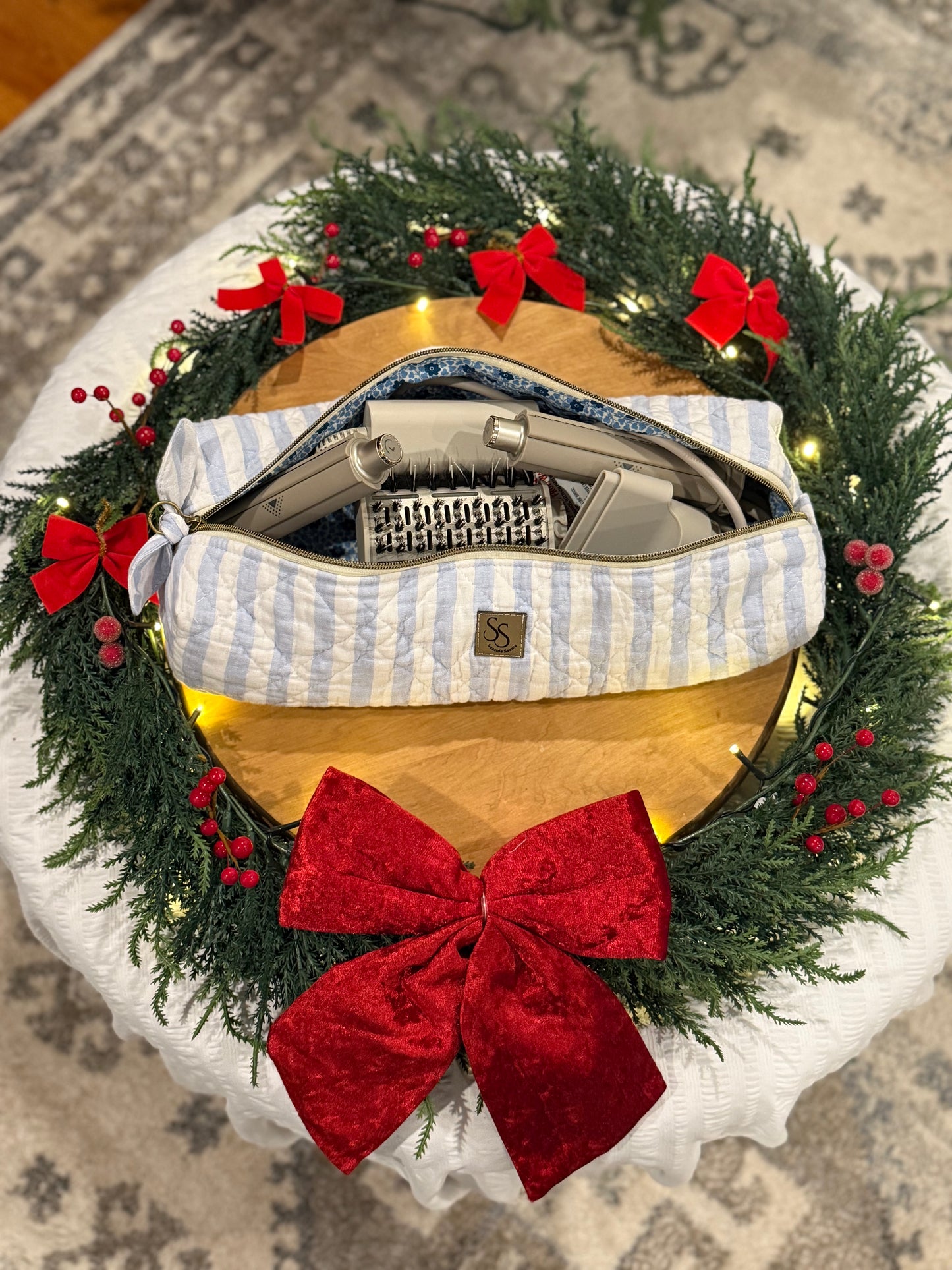 Hair Tools Trove - BLUE FLORAL INTERIOR (VERTICAL STRIPES)